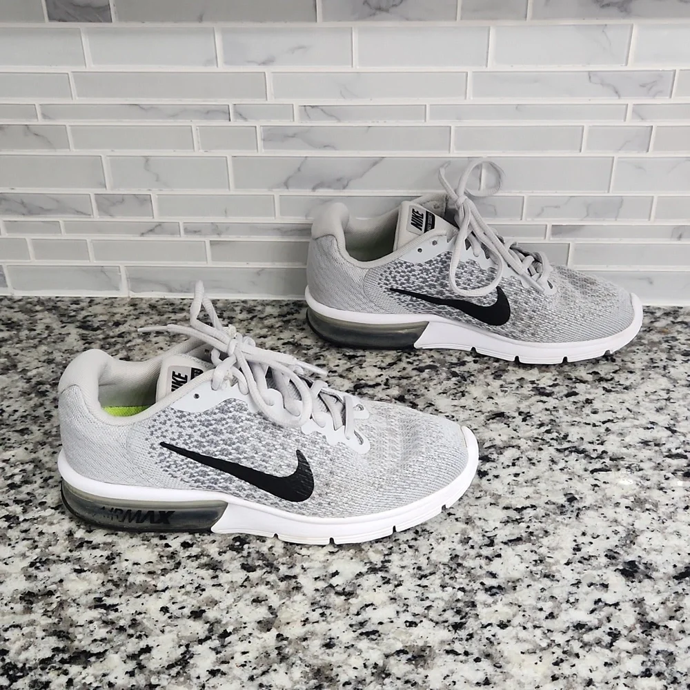 Pure Platinum Gray Nike Air Max Sequent 2 Running Shoes  7.5 sneakers 852465-001 - Picture 3 of 7